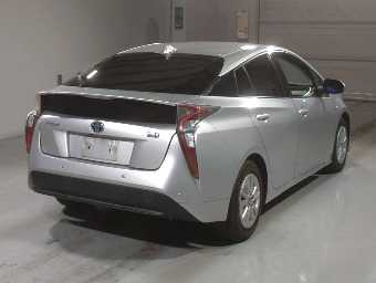 TOYOTA PRIUS 2018 Image 2