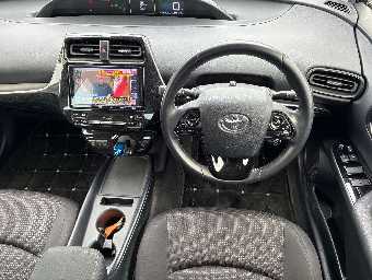 TOYOTA PRIUS 2019 Image 7