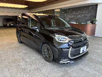 TOYOTA SIENTA 2022 Image 3