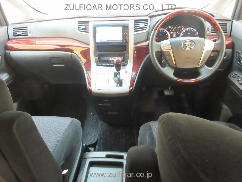 TOYOTA ALPHARD 2010 Image 3