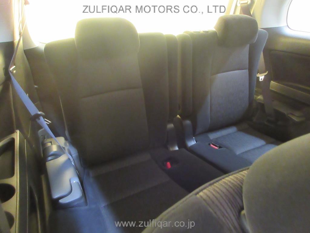 TOYOTA ALPHARD 2010 Image 8