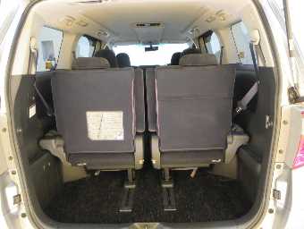 TOYOTA ALPHARD 2010 Image 9