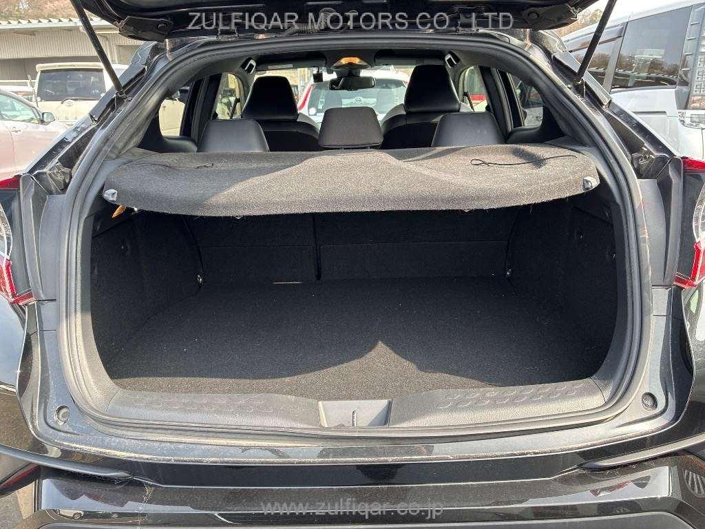 TOYOTA C-HR 2019 Image 7