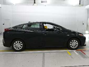 TOYOTA PRIUS PHV 2020 Image 3
