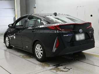 TOYOTA PRIUS PHV 2020 Image 6
