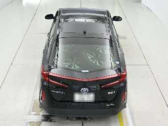 TOYOTA PRIUS PHV 2020 Image 8