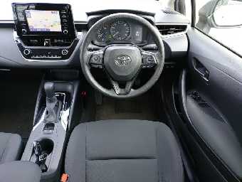 TOYOTA COROLLA TOURING 2020 Image 9