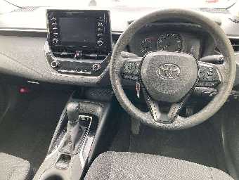 TOYOTA COROLLA TOURING 2020 Image 6