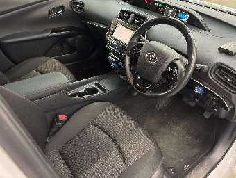 TOYOTA PRIUS 2021 Image 5