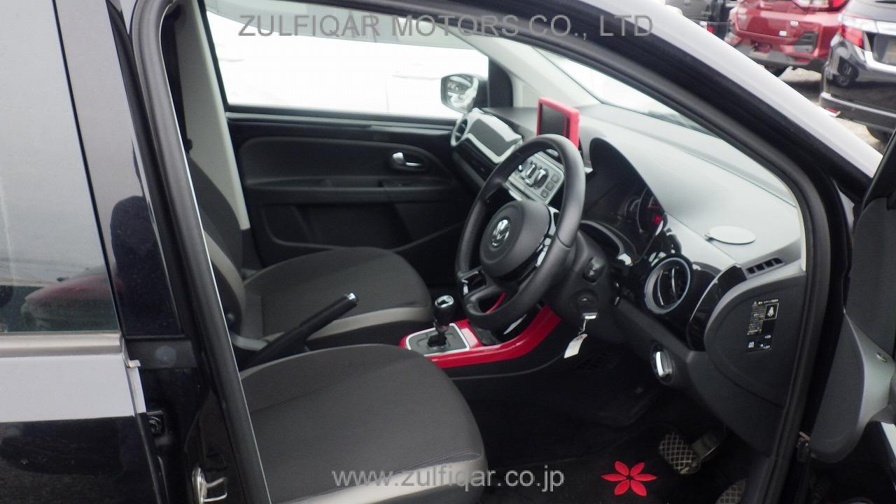 VOLKSWAGEN UP! 2013 Image 11