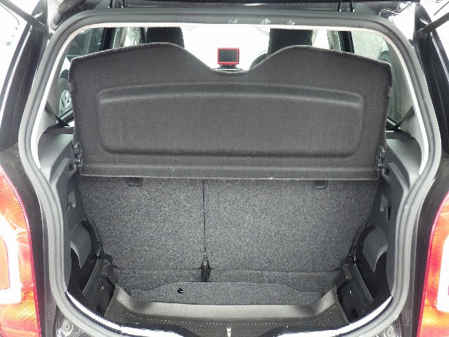 VOLKSWAGEN UP! 2013 Image 19