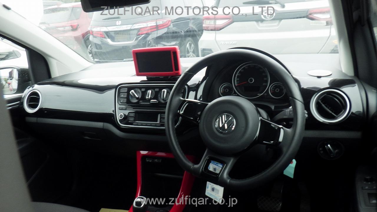 VOLKSWAGEN UP! 2013 Image 5