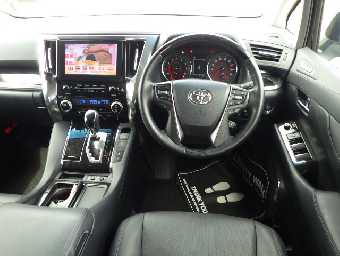 TOYOTA ALPHARD 2022 Image 5