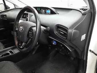 TOYOTA PRIUS 2021 Image 7