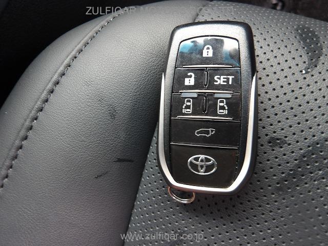 TOYOTA ALPHARD 2022 Image 12