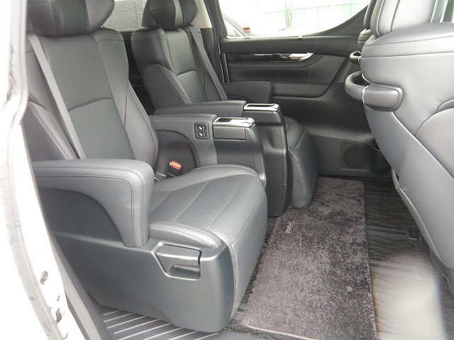 TOYOTA ALPHARD 2022 Image 21
