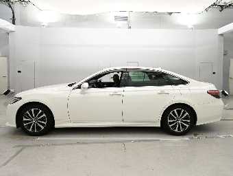 TOYOTA CROWN HYBRID 2020 Image 4