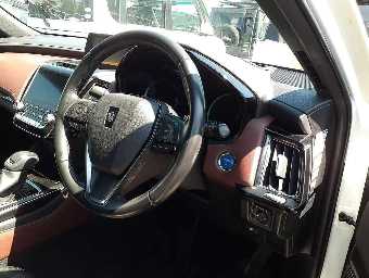 TOYOTA CROWN HYBRID 2020 Image 9