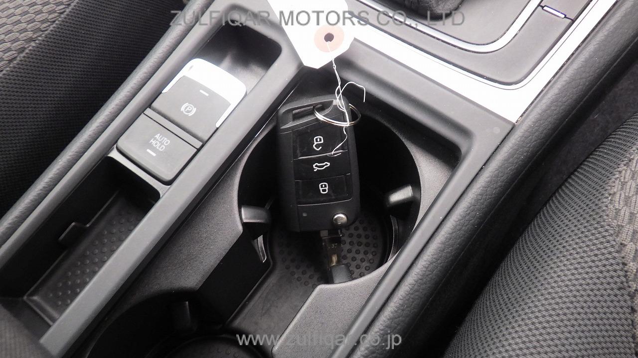 VOLKSWAGEN GOLF 2015 Image 8