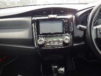 TOYOTA COROLLA FIELDER 2015 Image 9