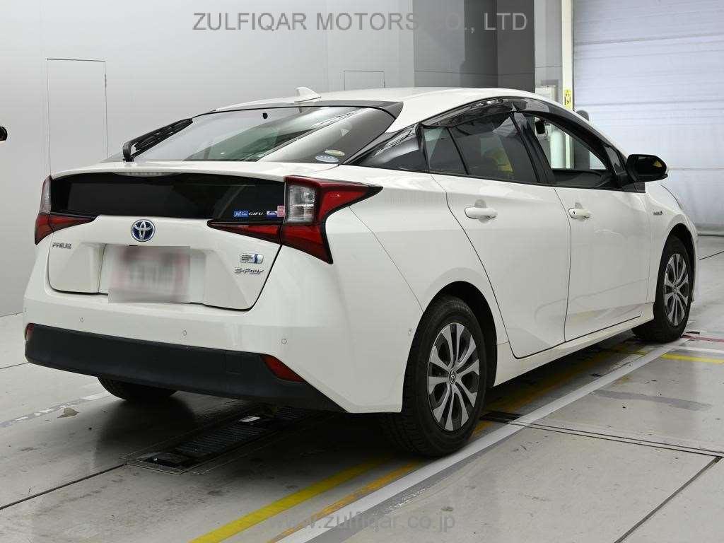 TOYOTA PRIUS 2019 Image 2