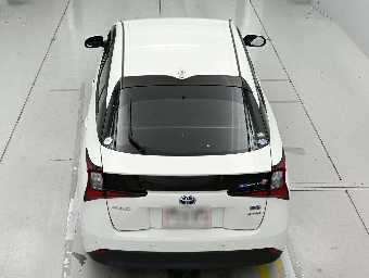 TOYOTA PRIUS 2019 Image 8