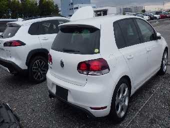 VOLKSWAGEN GOLF 2013 Image 4