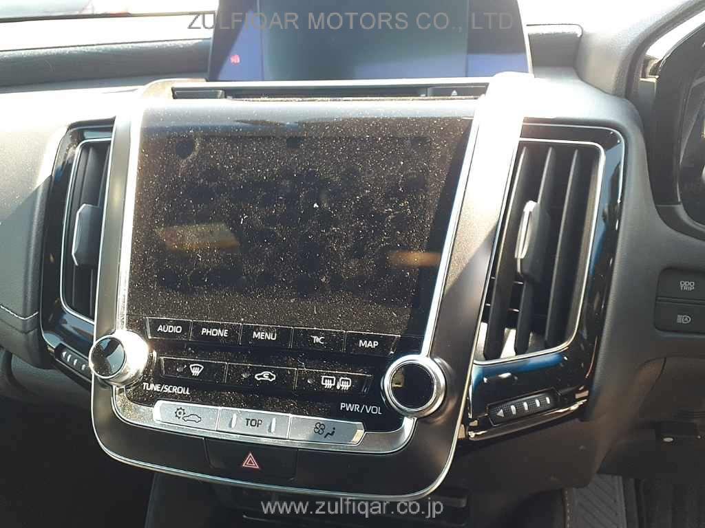 TOYOTA CROWN HYBRID 2019 Image 12