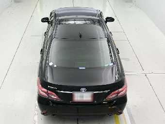 TOYOTA CROWN HYBRID 2019 Image 8