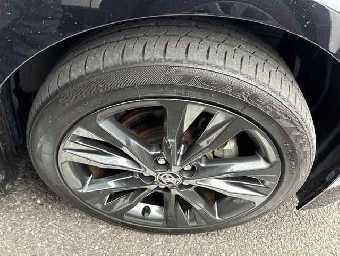 TOYOTA COROLLA 2020 Image 9