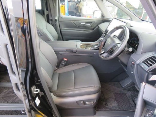 TOYOTA ALPHARD 2025 Image 27