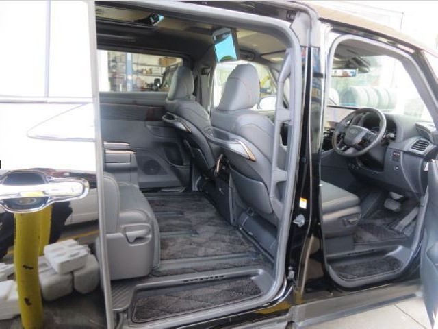 TOYOTA ALPHARD 2025 Image 29