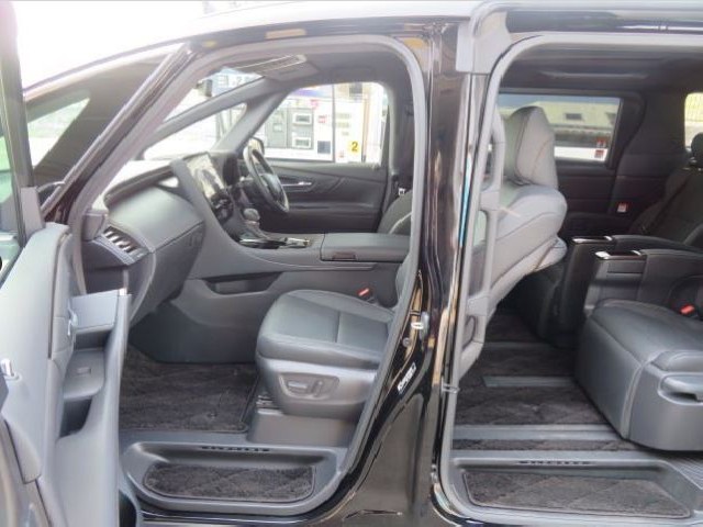 TOYOTA ALPHARD 2025 Image 30