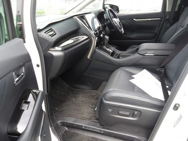 TOYOTA ALPHARD 2021 Image 19