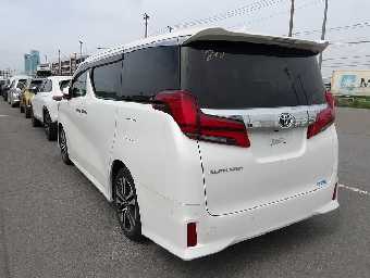 TOYOTA ALPHARD 2021 Image 3