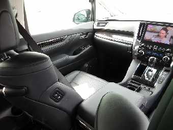 TOYOTA ALPHARD 2021 Image 6