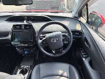 TOYOTA PRIUS 2021 Image 6