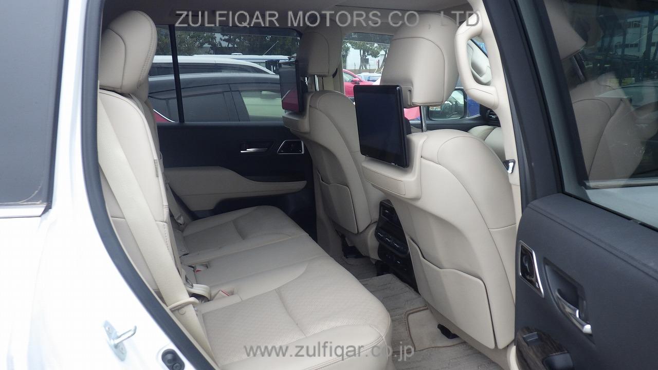 TOYOTA LAND CRUISER 2022 Image 11