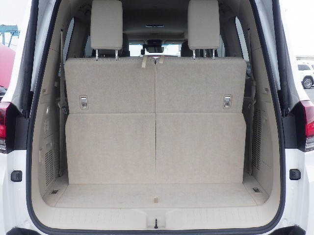 TOYOTA LAND CRUISER 2022 Image 19