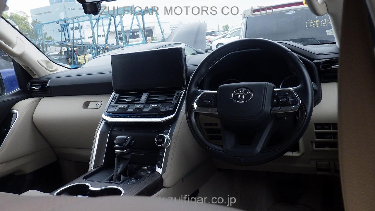 TOYOTA LAND CRUISER 2022 Image 6