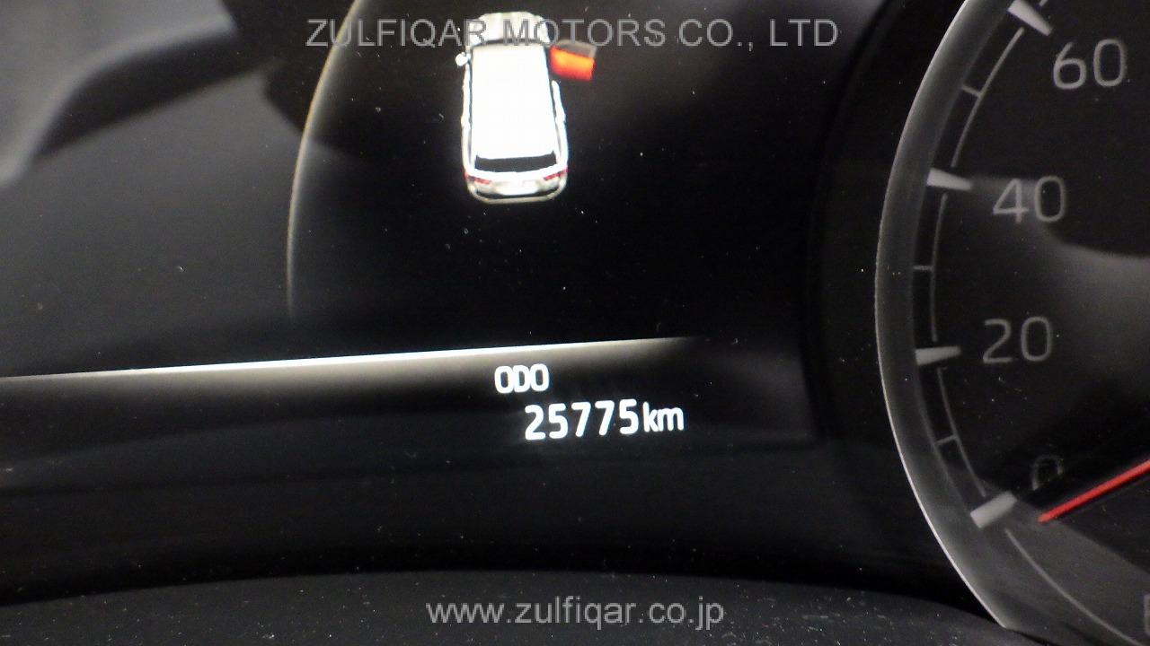 TOYOTA LAND CRUISER 2022 Image 8
