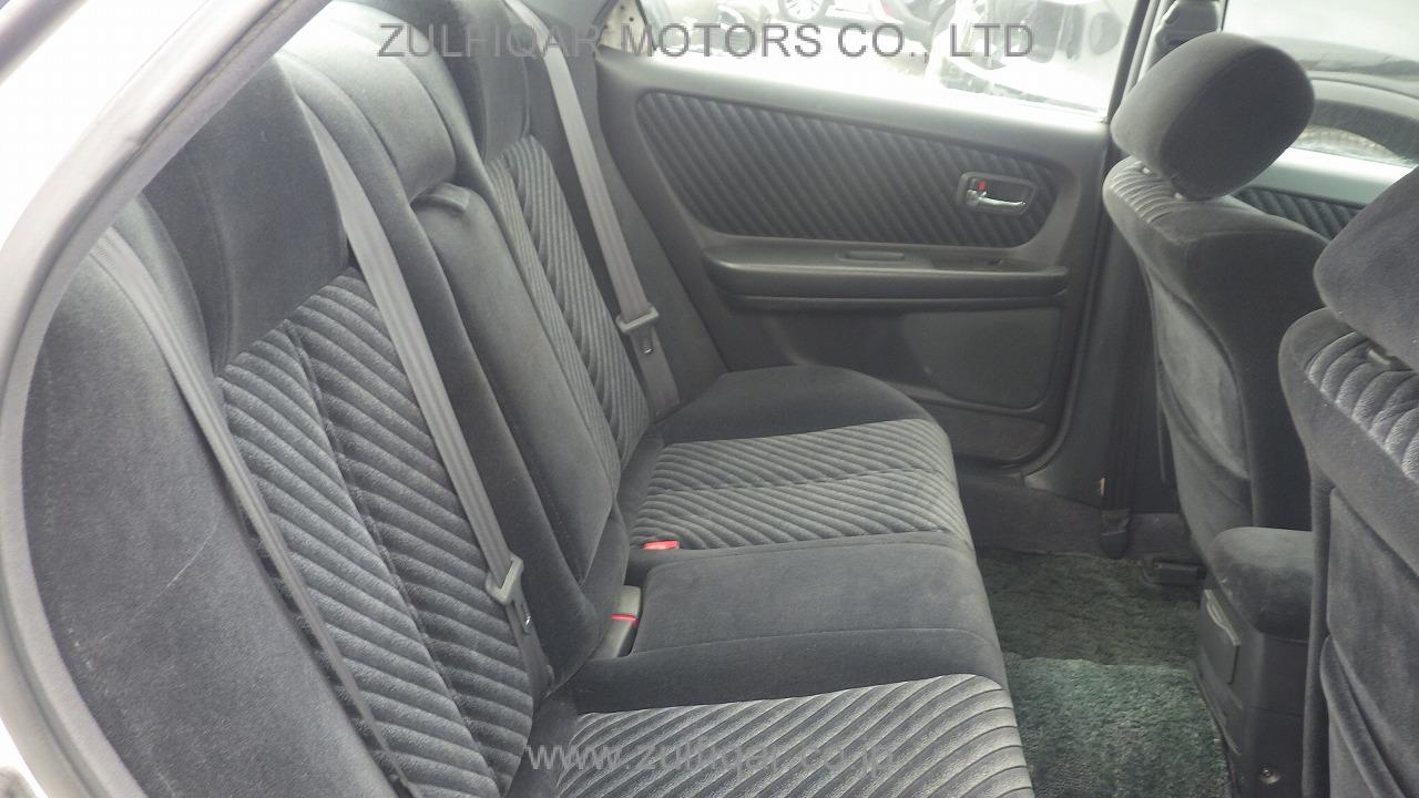 TOYOTA CRESTA 1996 Image 11