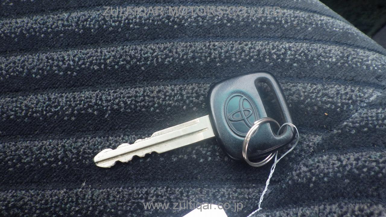 TOYOTA CRESTA 1996 Image 9