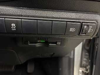 TOYOTA COROLLA TOURING 2020 Image 7