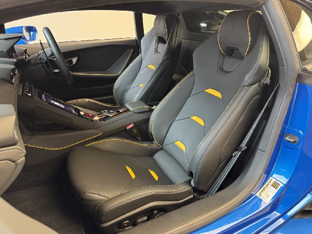 LAMBORGHINI HURACAN 2022 Image 21