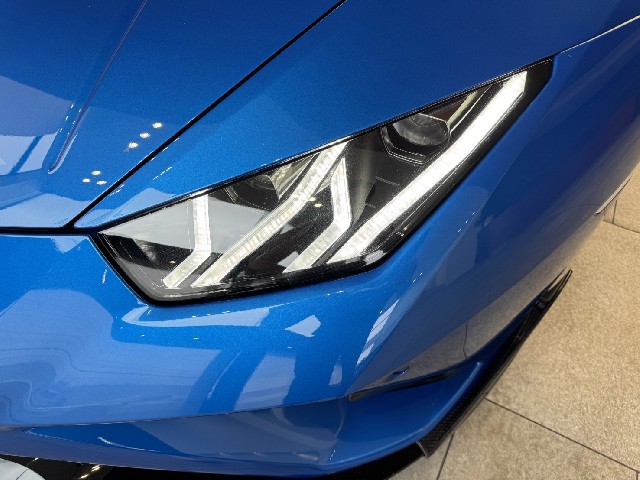 LAMBORGHINI HURACAN 2022 Image 23