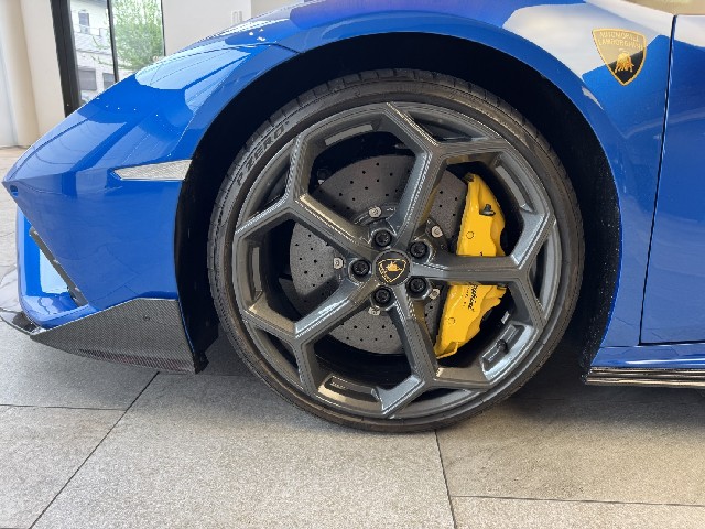 LAMBORGHINI HURACAN 2022 Image 37