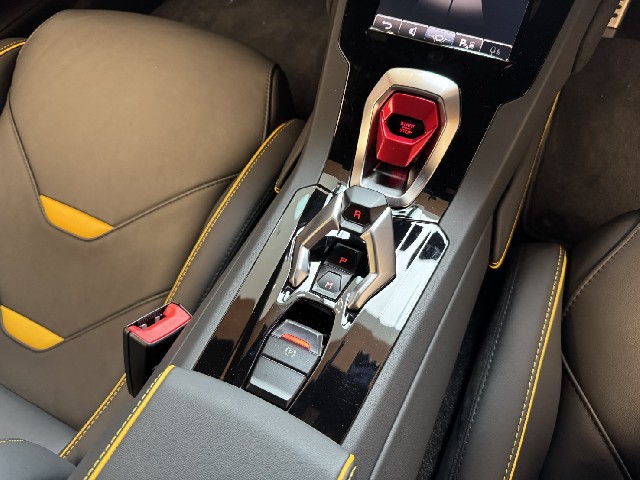 LAMBORGHINI HURACAN 2022 Image 48