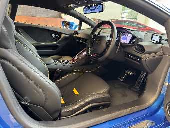 LAMBORGHINI HURACAN 2022 Image 9