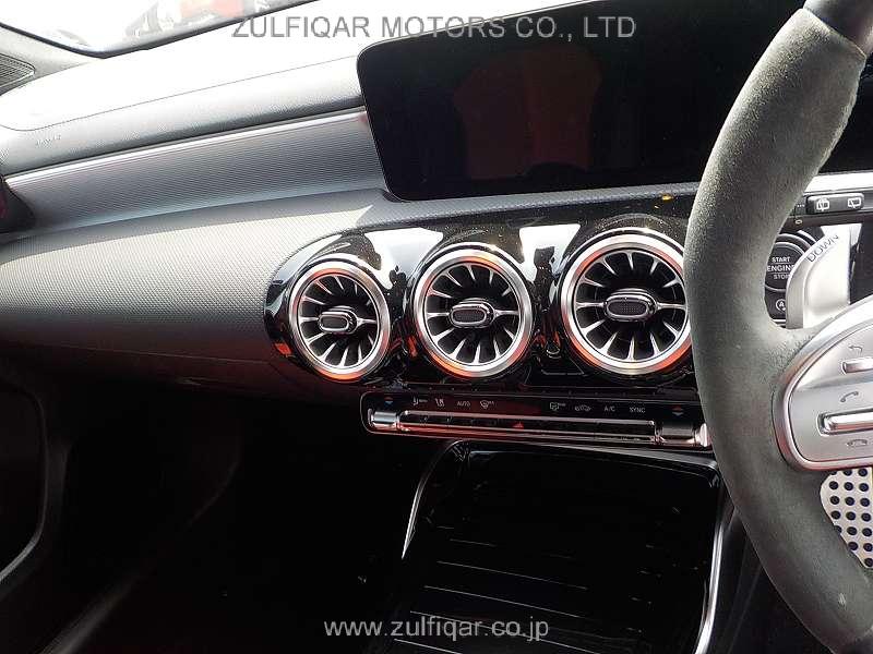 MERCEDES AMG A CLASS 2021 Image 6